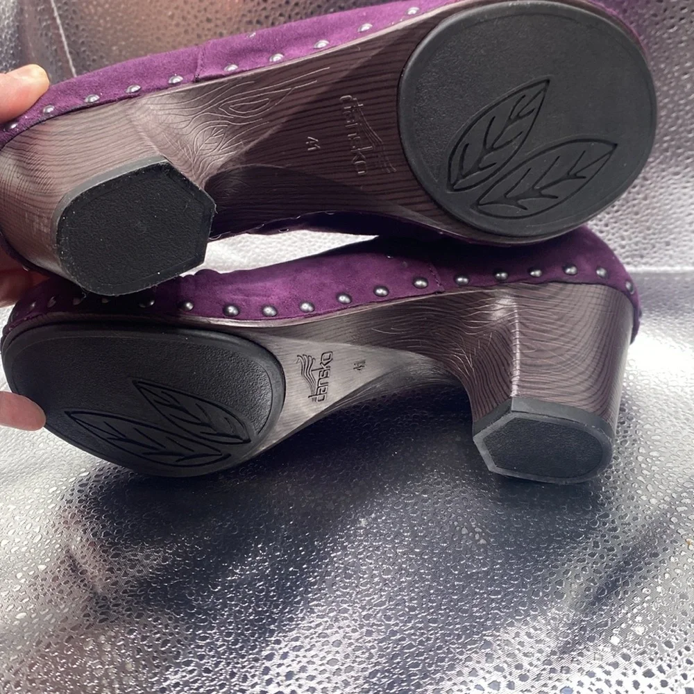 NWOT dansko size 41 purple suede studded heels - Picture 3 of 9